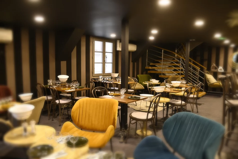 Salle principale du restaurant